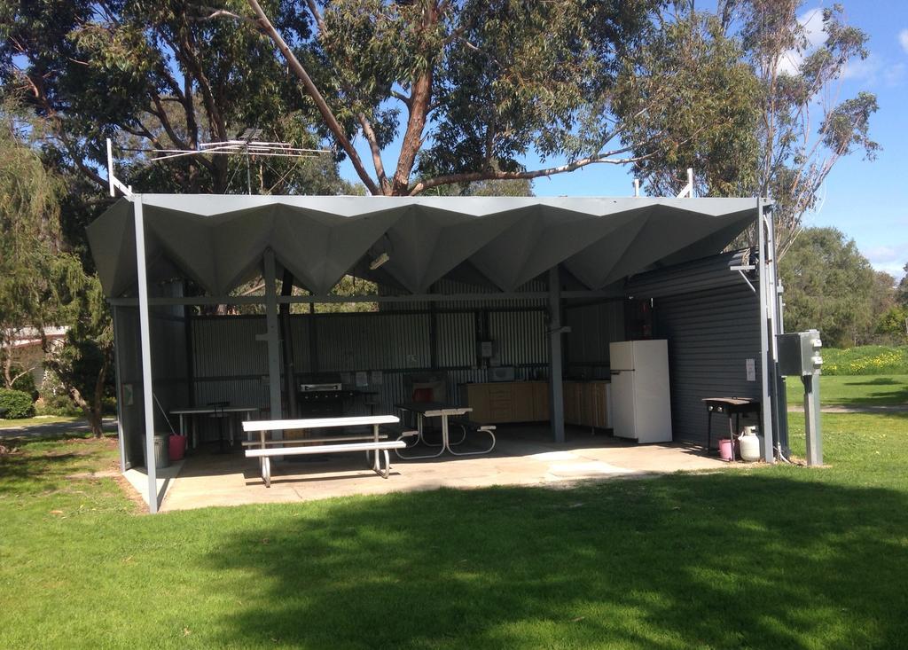 Pinjarra Caravan Park And Cabins Eksteriør bilde