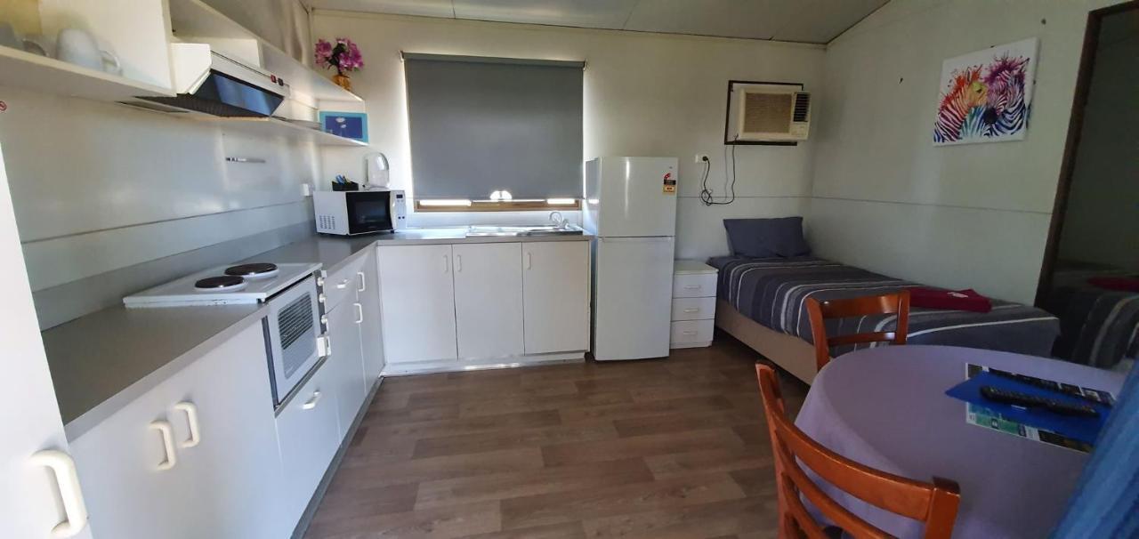 Pinjarra Caravan Park And Cabins Eksteriør bilde